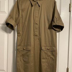 Casual nice fit for shopping, going on a casual date, out with girls.